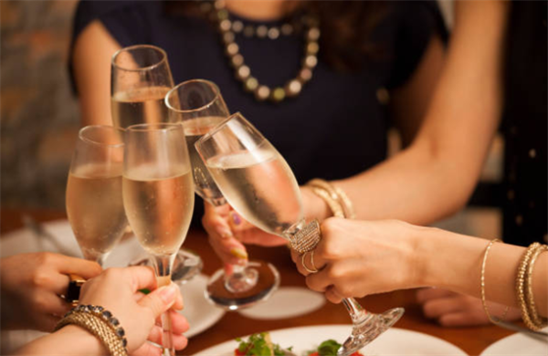 恋愛アフィリエイト,作り方,稼ぎ方,やり方